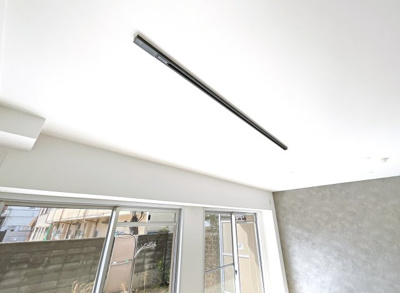 【設備】 | ペルル伏見桃山Ⅱ | 【ライティングレール】スポットライトなどの照明を取り付けてお洒落なリビングに演出できます。