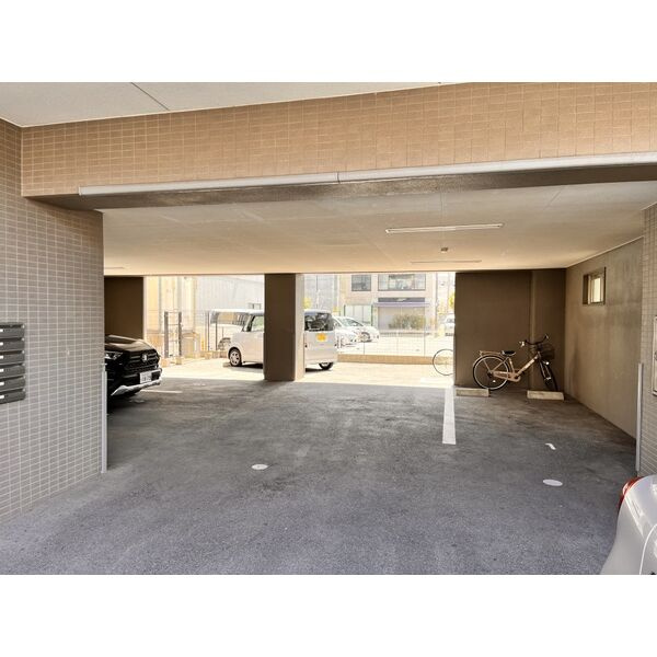 パーク黒川　名古屋市賃貸　仲介手数料無料の駐車場