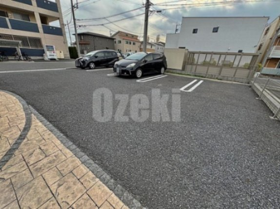 レスポワールBの駐車場|弊社ホームページに写真がたくさんあります♪