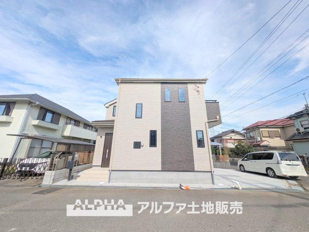 日野市西平山5丁目　新築戸建の外観|【outward appearance】
◆外観◆外壁のサイディングは軽量化で高い耐震性を発揮、加えて外壁に付着した汚れを雨でクリーニング。防汚でお手入れいらずで大変重宝します。