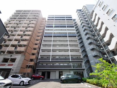 【外観】 | エスリード新大阪ザ・プレミアEAST | 外観は落ち着いています