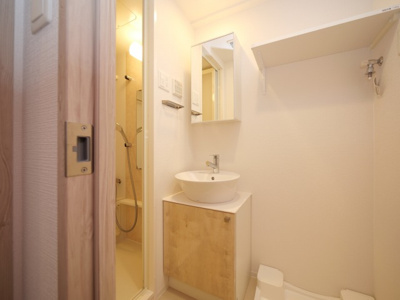 【独立洗面台】 | エスリード新大阪ザ・プレミアEAST | 朝の身支度には欠かせない独立洗面化粧台