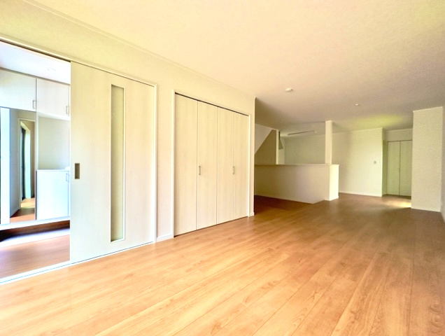 春日部市大字大場　中古戸建の居間・リビング