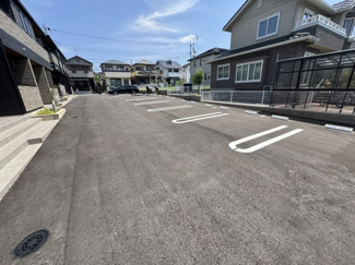 【駐車場】