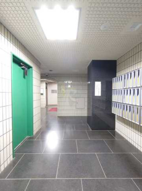 マノア大栄のロビー