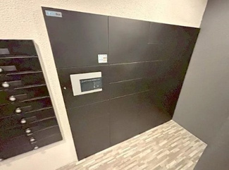 【その他共用部分】 | エスリード新大阪ザ・プレミアEAST | 宅配ボックスです