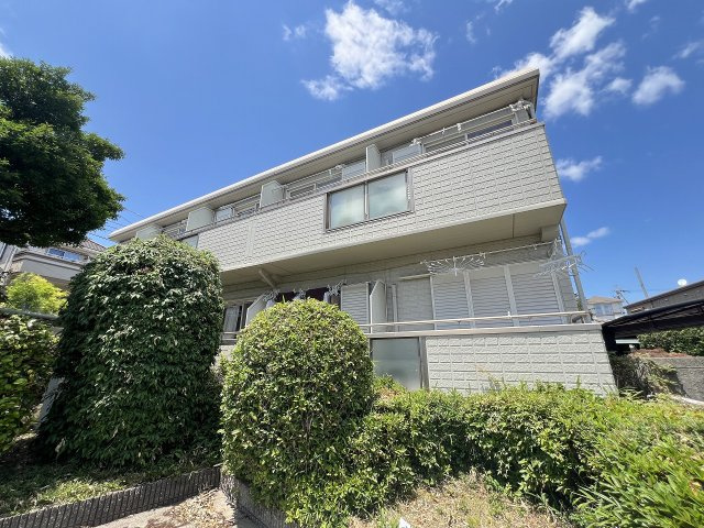 ファーストヒルズの外観