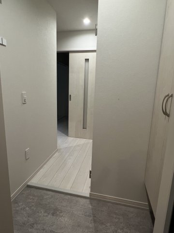 アーバングランデ市川の玄関