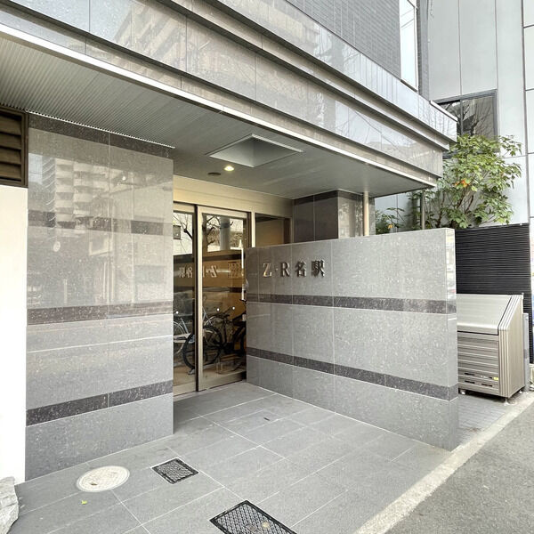 Z・R名駅　名古屋市賃貸　仲介手数料無料のエントランス