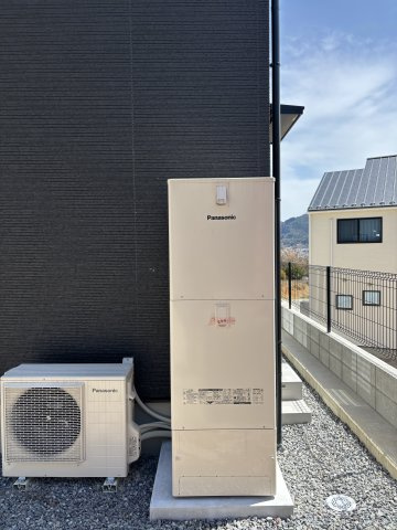 新築戸建　長楽寺1丁目の発電・温水設備|エコキュート