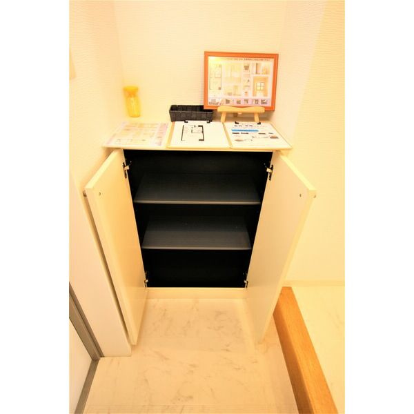 アンビックス・プリア茶屋ヶ坂　名古屋市賃貸　仲介手数料無料の玄関