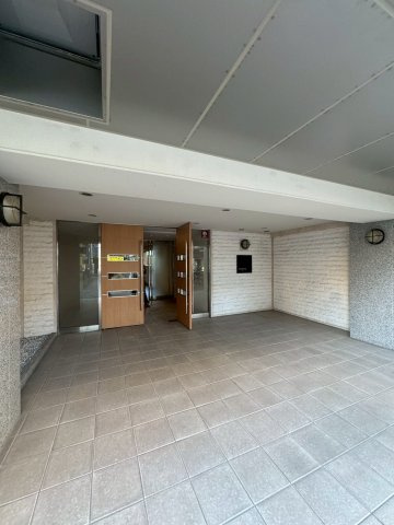 インプルーブ葵　名古屋市賃貸　仲介手数料無料のエントランス