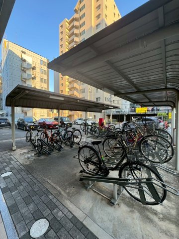 インプルーブ葵　名古屋市賃貸　仲介手数料無料の駐車場