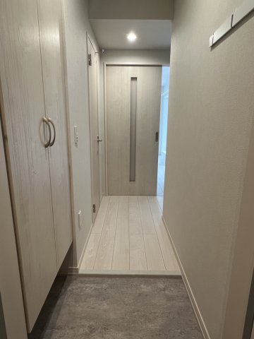 アーバングランデ市川の玄関