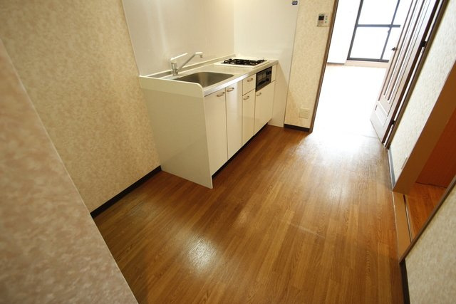 第13平勝ビルのキッチン