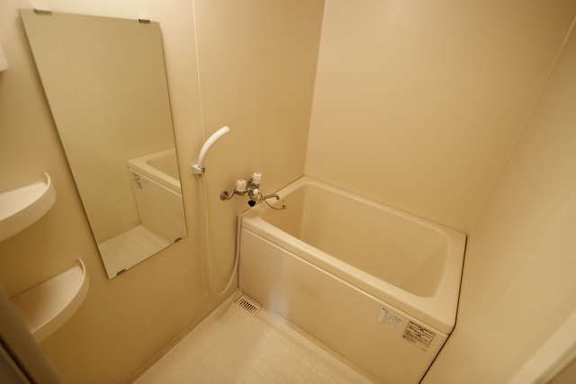 第13平勝ビルの浴室