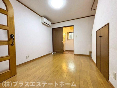【居間・リビング】 | 久保町3丁目　戸建