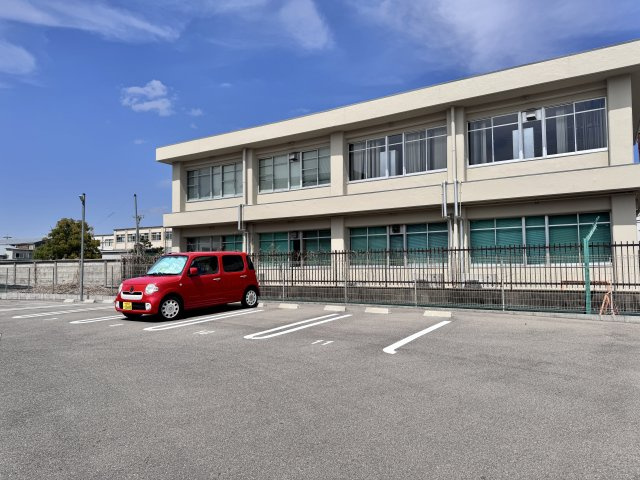 セジュールクレスト桂川の駐車場