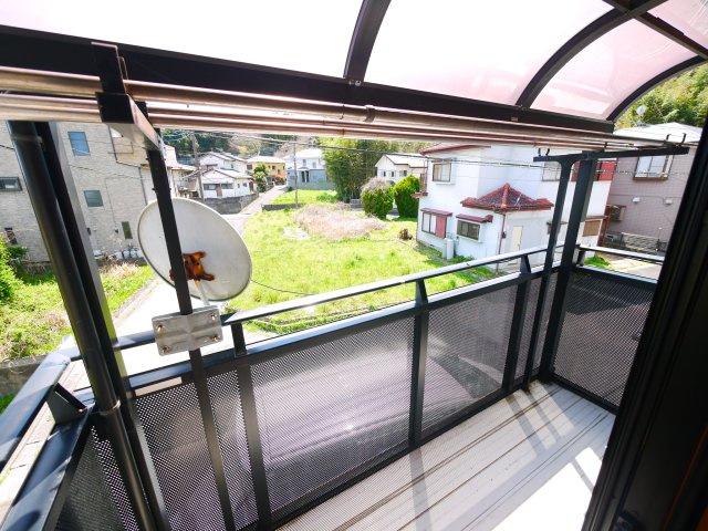 茂原市渋谷　中古戸建のバルコニー|駐車2台可車種制限あり）外装リフォーム済み令和7年4月オール電化IHクッキングヒーター 太陽光発電