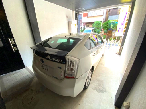 サン・タウン北条４丁目戸建の駐車場|■お車を止めても出られるスペースは充分にありますよ♪♪