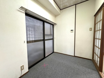 【洋室】 | 衣笠開キ町貸家