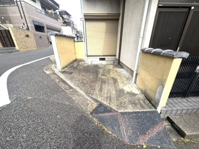 【駐車場】 | 衣笠開キ町貸家