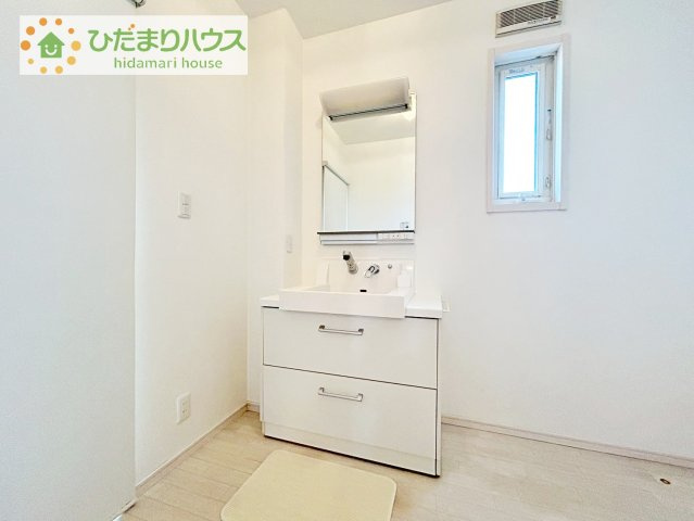 【独立洗面台】 | つくば市要　中古戸建 | シンプルで使い勝手の良いデザイン性のある独立洗面台！