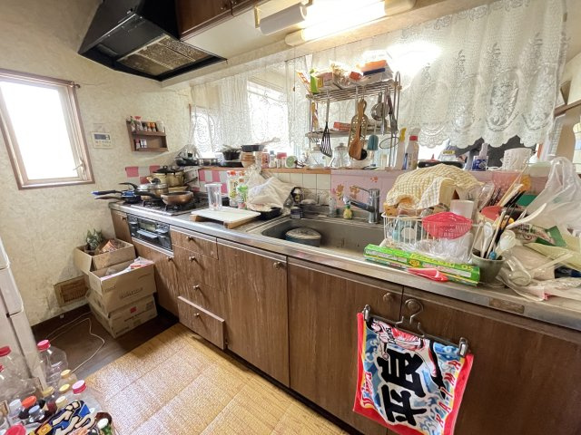 日光市文挾町　中古戸建のキッチン|キッチンでお料理をお楽しみください