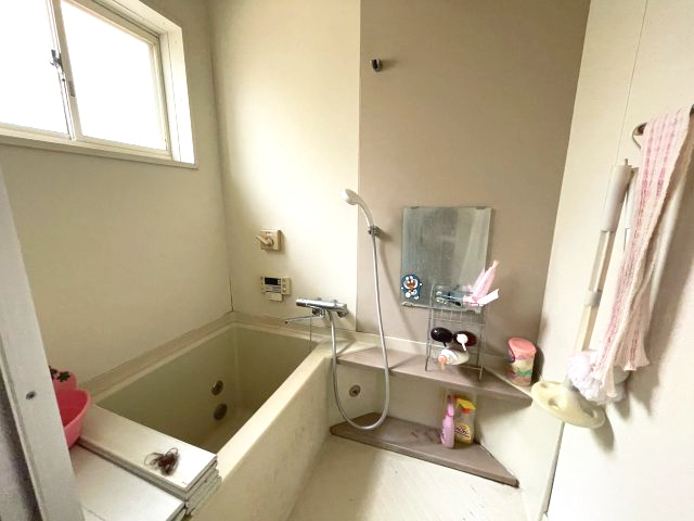 日光市文挾町　中古戸建の浴室|お風呂です