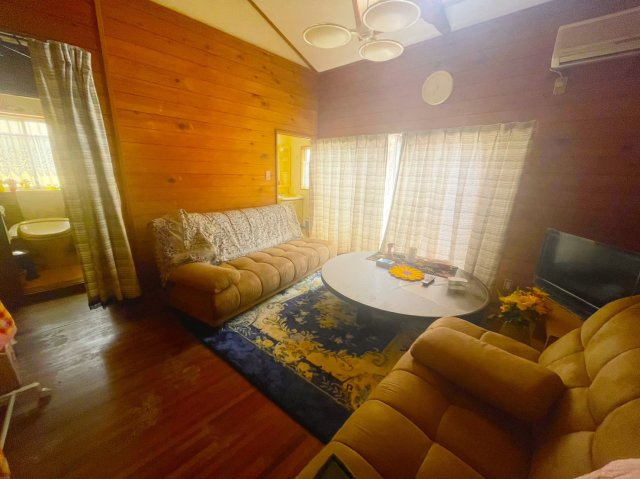 那須町高久乙　中古別荘【貸別荘不可】の居間・リビング