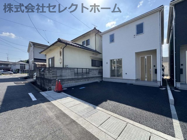 耐震+制震の家 大門町1丁目：住宅性能取得物件 2号棟の外観|★先着順販売受付開始！
◎耐震+制震の家 大門町1丁目：住宅性能取得物件 2号棟
◎住宅性能評価取得
◎価格への挑戦と性能にもこだわった家
◎ハローズ徒歩7分
◎大津野小徒歩10分
◎大門駅徒歩6分