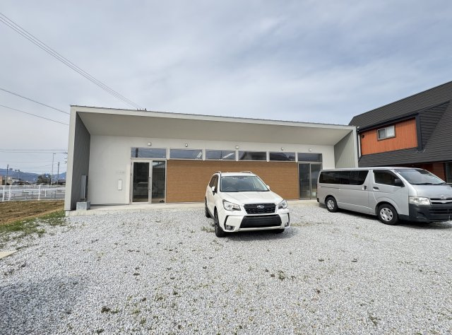 岡本町　事務所