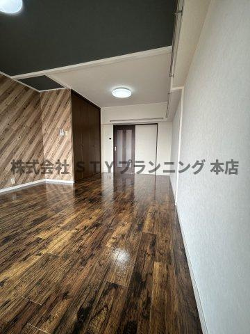 仲介手数料０円！村上ハイツの居間・リビング