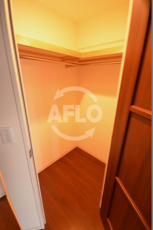 カスタリア上町台の収納|カスタリア上町台　ウォークインクローゼット