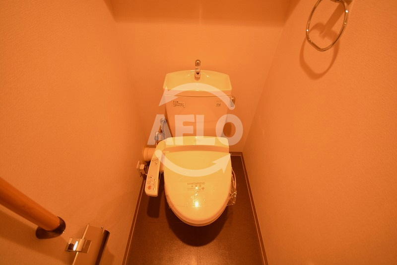 カスタリア上町台のトイレ|カスタリア上町台　温水洗浄便座