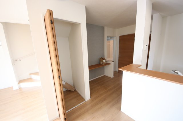 《仲介手数料無料》南区大字太田窪2965-3新築一戸建てFiTの内装|撮影日 2025年6月27日 16:15 晴れ