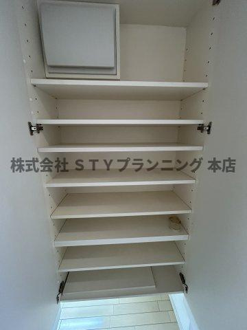 仲介手数料０円！Floresta名駅の収納