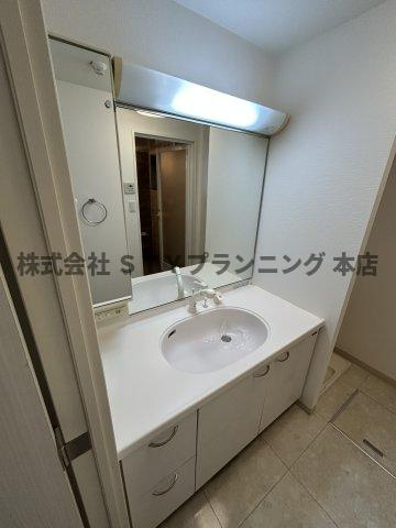 仲介手数料０円！Floresta名駅の独立洗面台