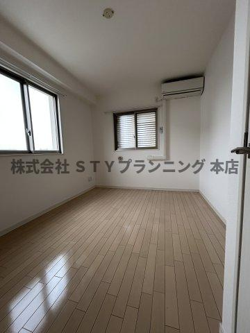 仲介手数料０円！Floresta名駅の洋室
