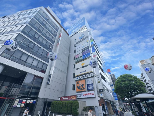 岩﨑吉祥寺ビルの外観