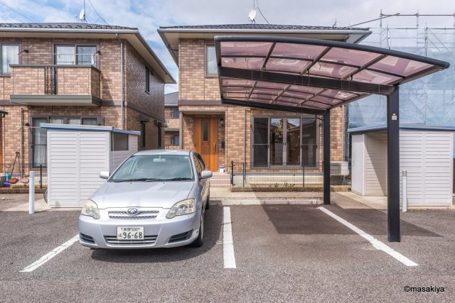 プリマヴェーラ尾張部の駐車場|写真はC棟（隣）のものです。間取りは同じです。