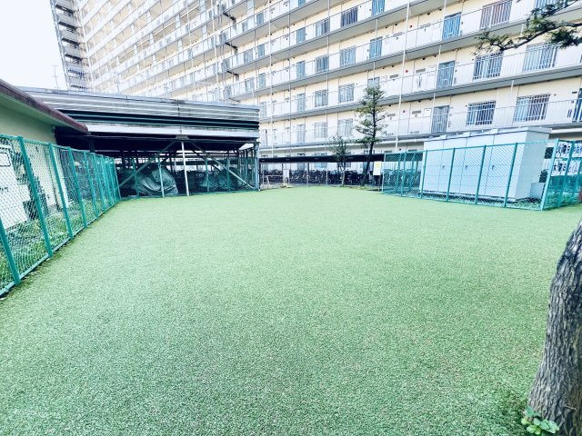 木場サニータウンのその他共用部分|芝生スペース