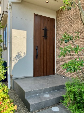 入間町戸建のエントランス