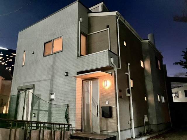 北新宿戸建の外観