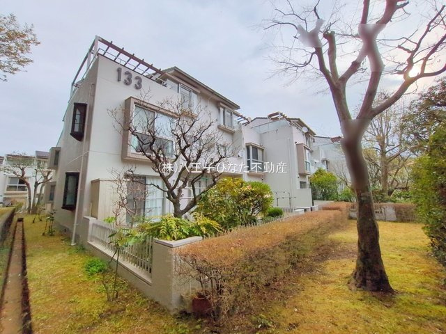 祝：成約済み　グリーンヒル寺田　１３３号棟　八王子市　中古マンションの外観|～仲介手数料無料☆八王子ひなた不動産～グリーンヒル寺田