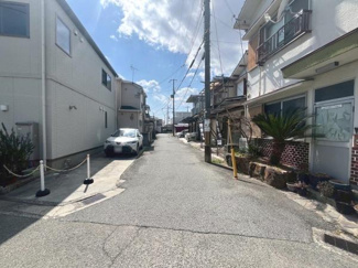 【前面道路含む現地写真】