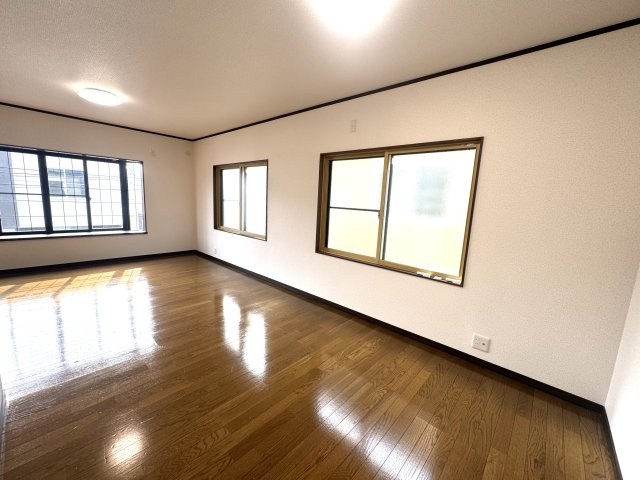 リフォーム済　中央区大島　中古戸建の洋室