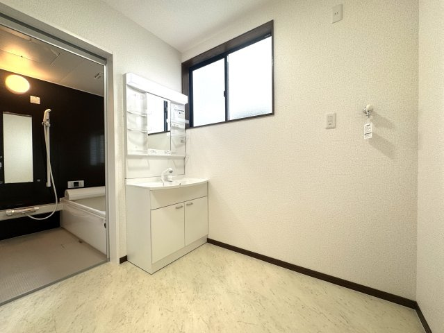 リフォーム済　中央区大島　中古戸建のトイレ