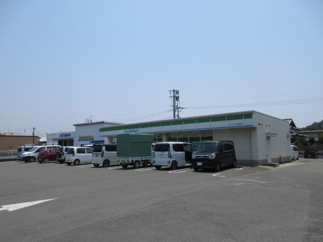 マリアローザの周辺|ファミリーマートまで540m