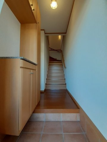アルハンブラ一番館の玄関